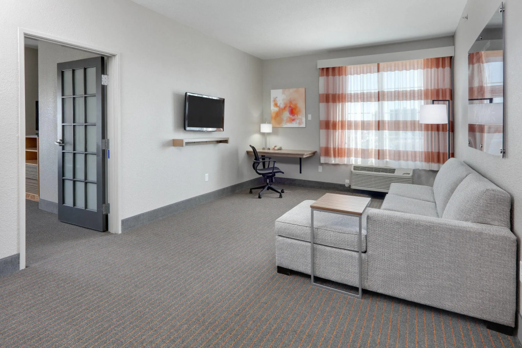 La Quinta by Wyndham Dallas Love Field