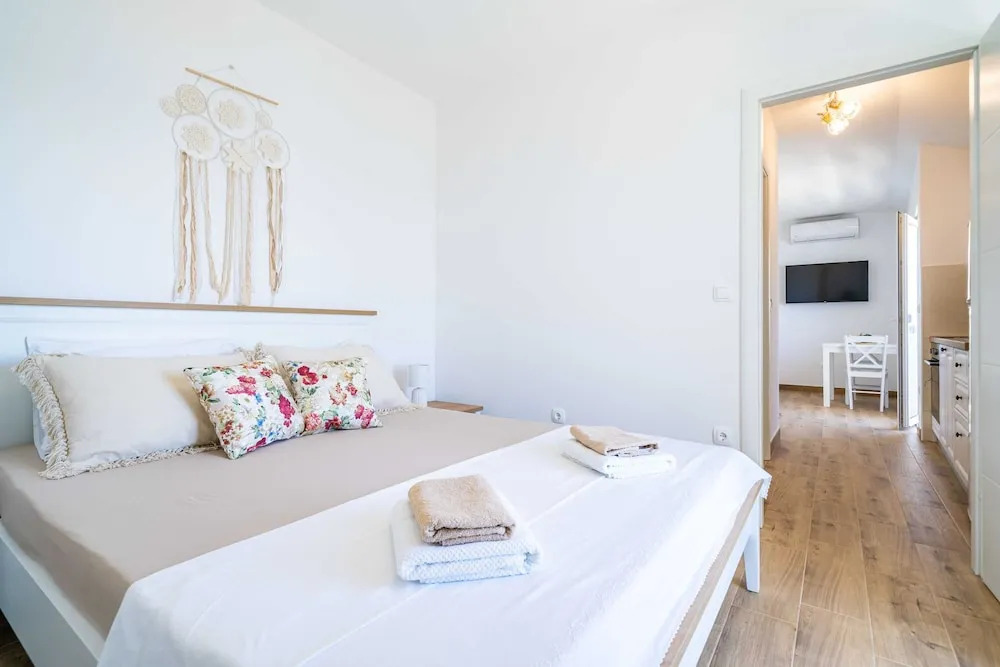 Apartments Lovro