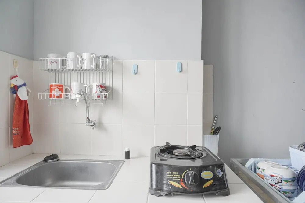Homey And Tidy 2Br Apartment At Seasons City Latumenten