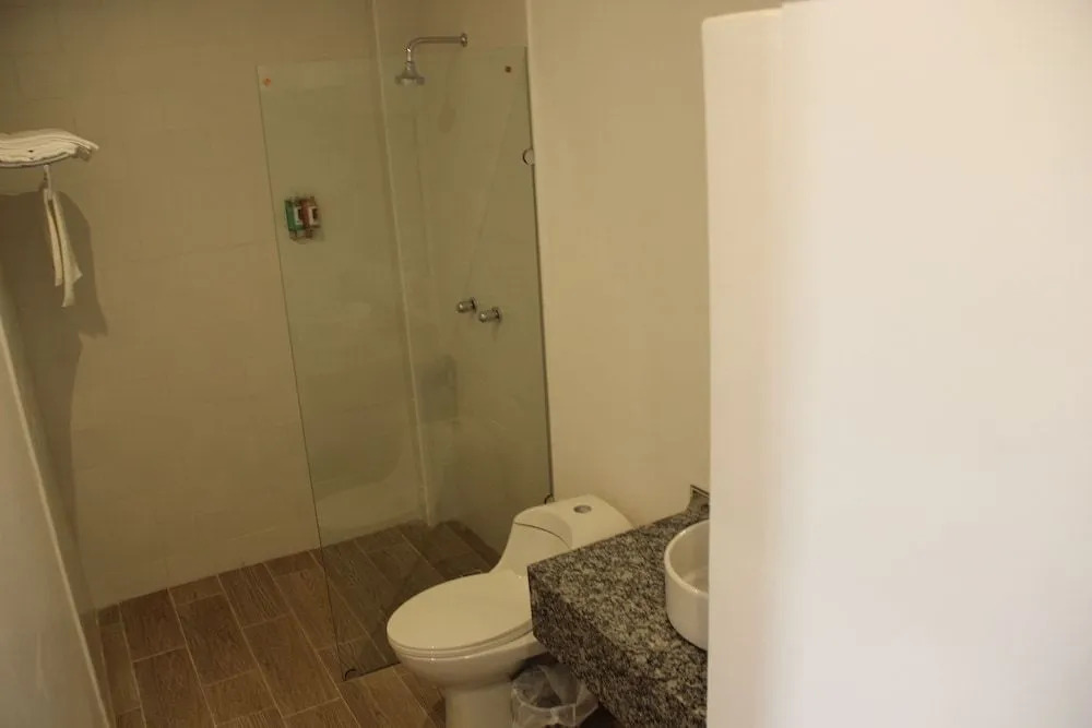 Hotel City Plaza Salinas