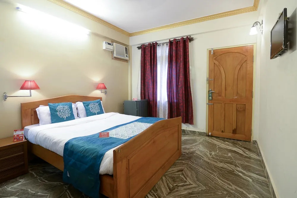 OYO 2074 StayOut Hotel Aston Ajoy Home Comfort