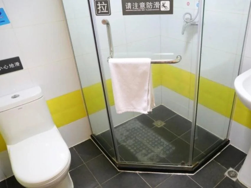 Changji hotel (Shanxian Bus Station)