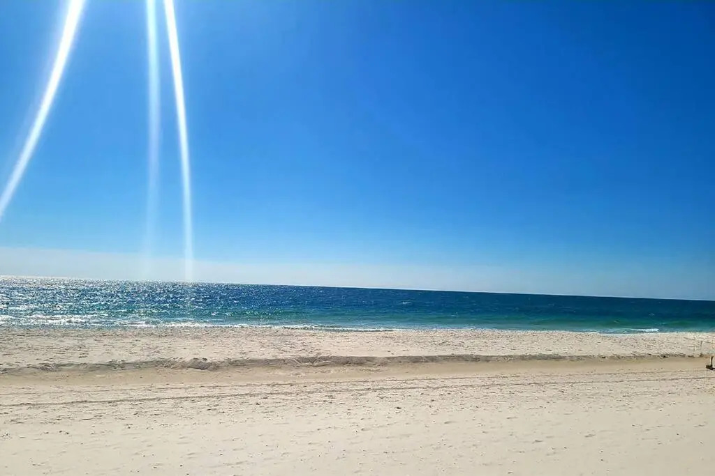Island Royale 403 ~ Beachfront 2bd/2ba ~ In the Heart of Gulf Shores!