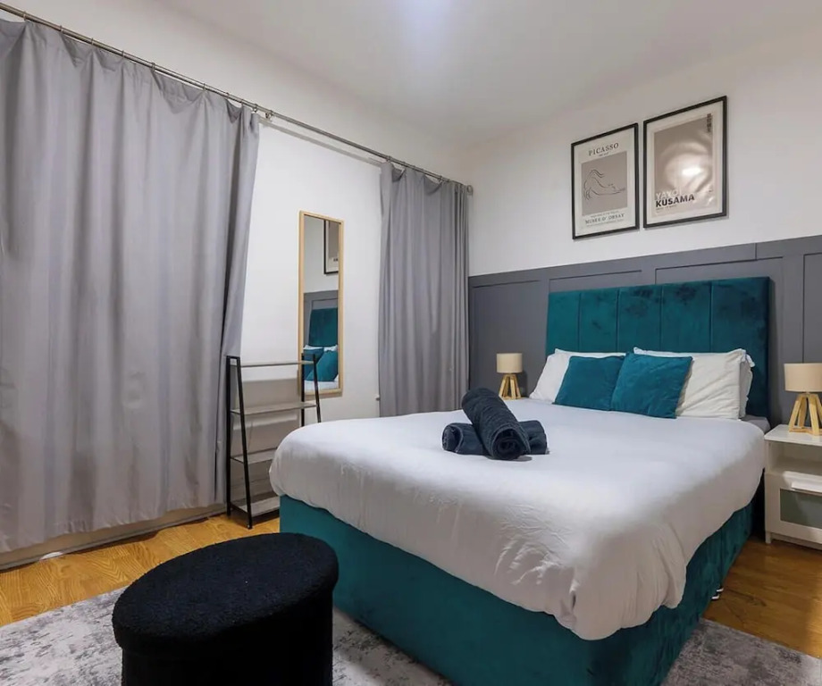 Modern Townhouse-free Parking-game Room-w-ifi