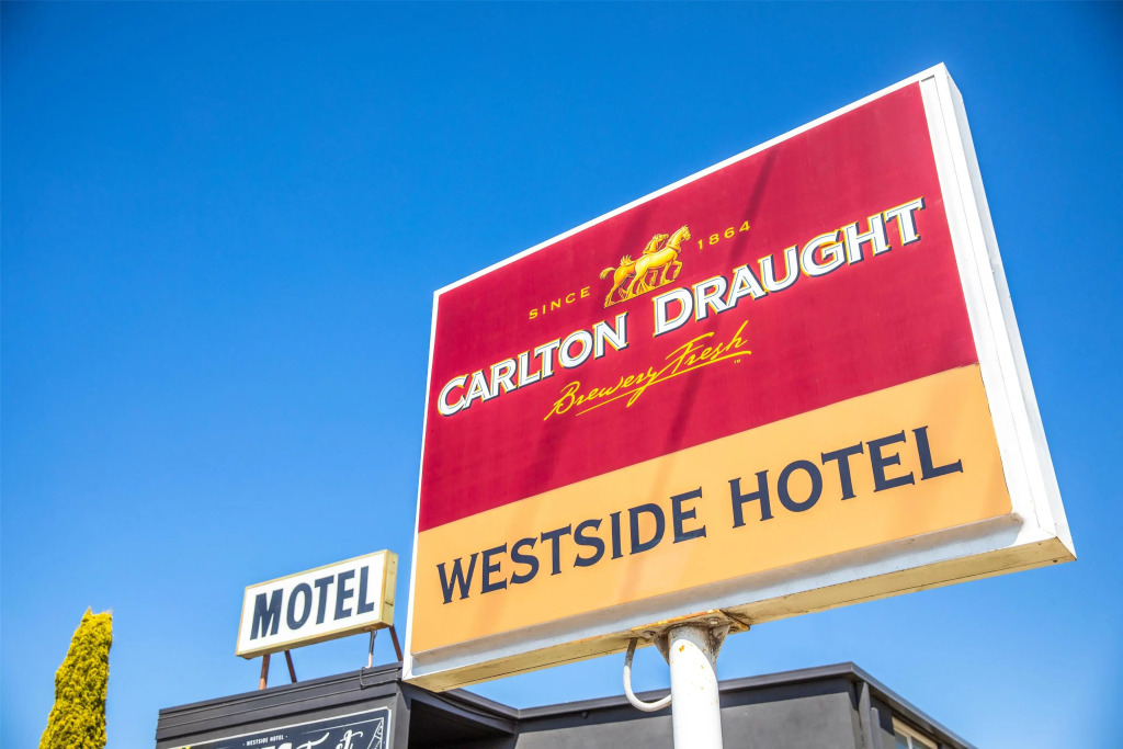 Nightcap at Westside Hotel