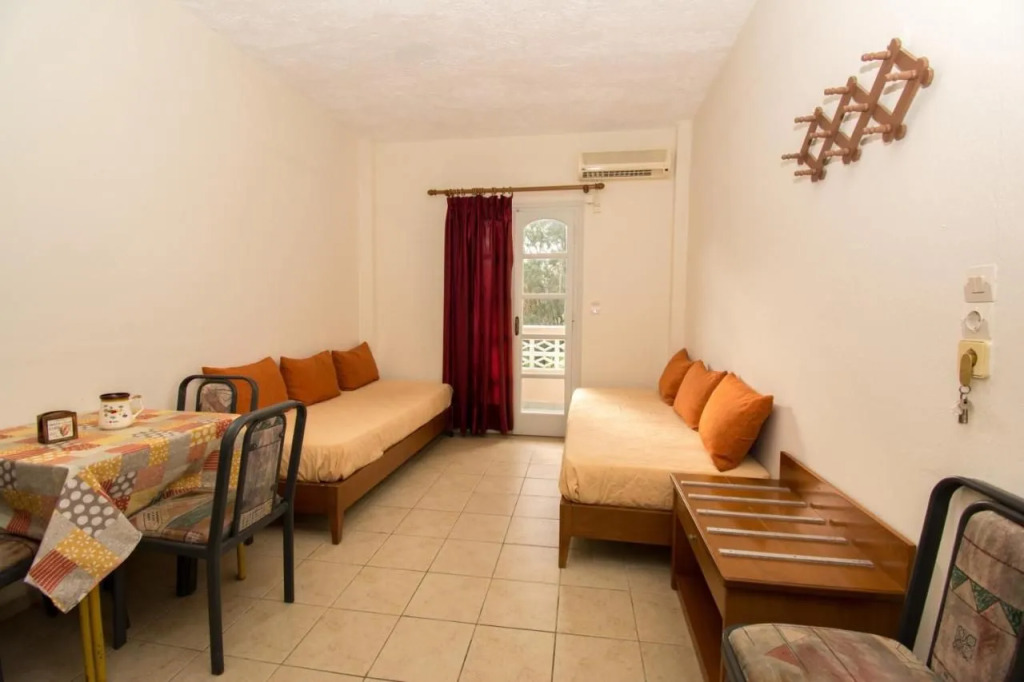 Divina Apartments  by Estia