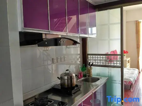 Yantai Hainabian Scenic Apartment