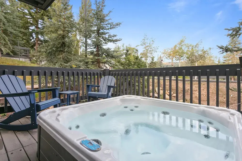 Ridgepoint - Three Bedroom Condo with Spa #128 by Deer Valley Resort