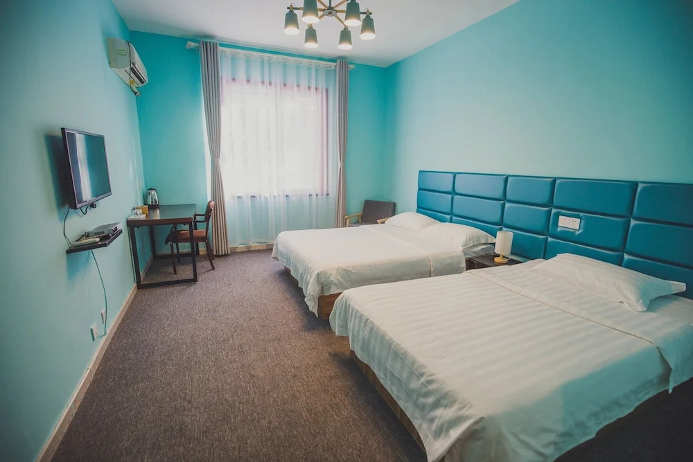 White Horse Times Hotel