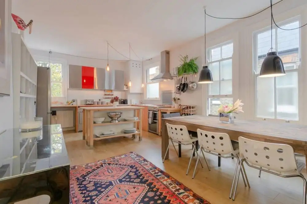 2 Bedroom Home in White City Shepherds Bush