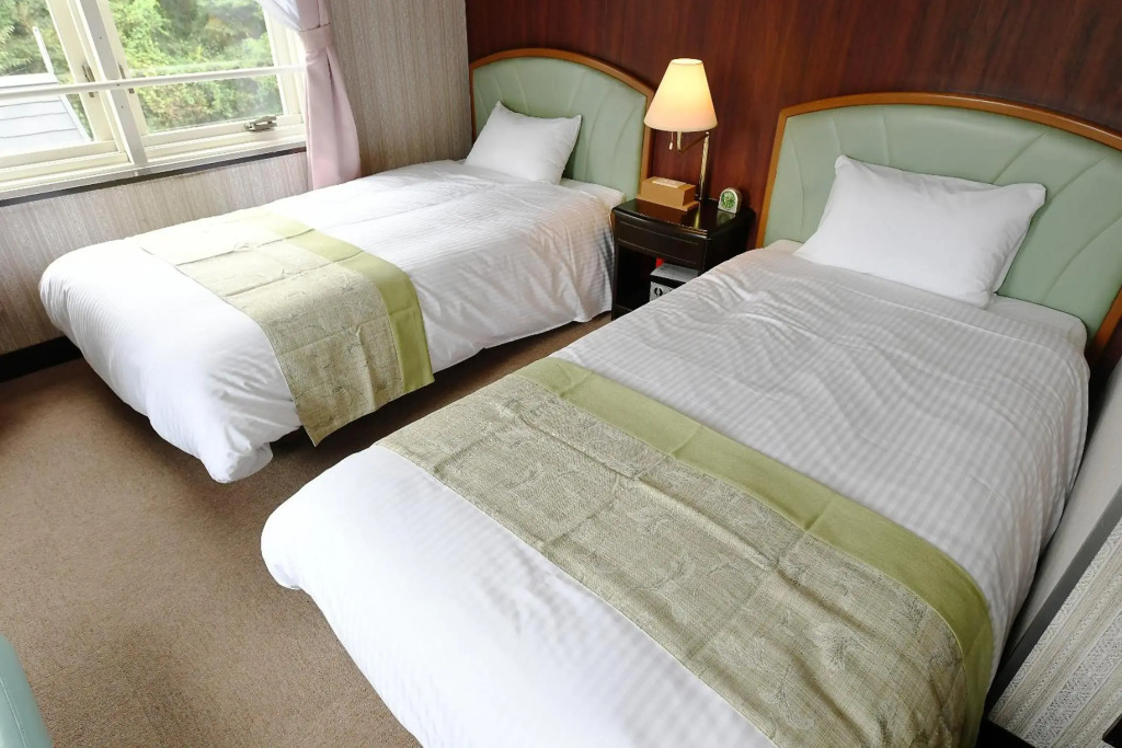 箱根芦ノ湖 HOTEL RaKuun