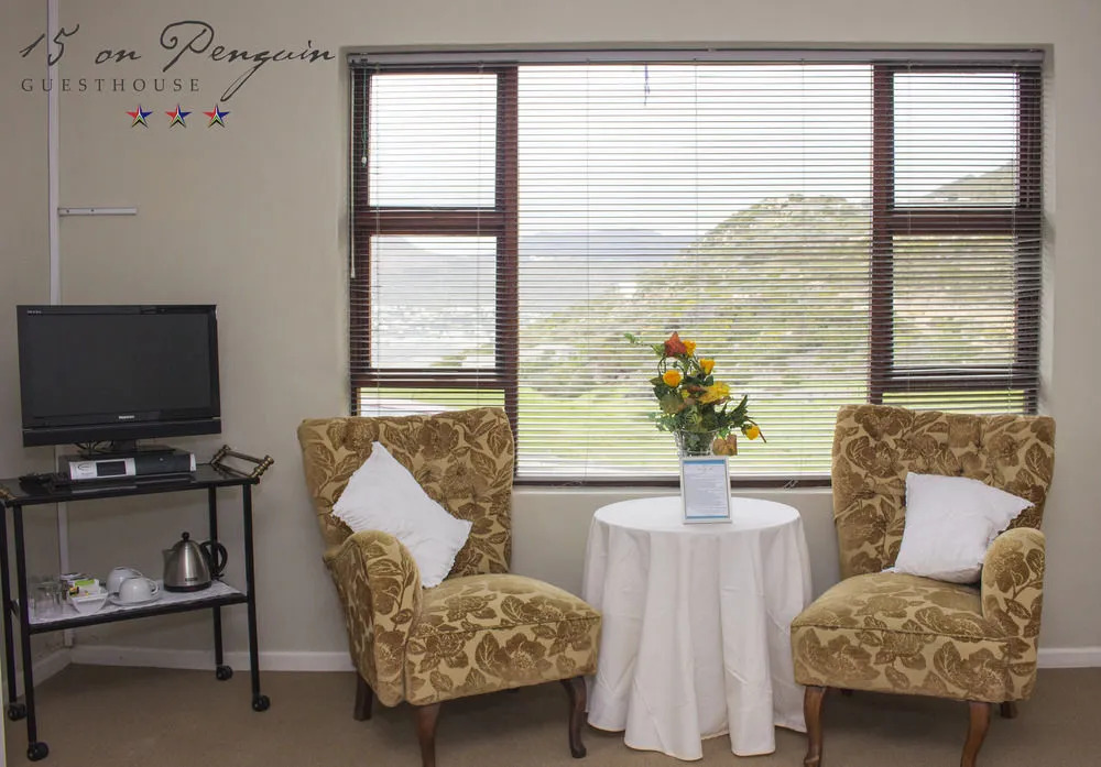 15 On Penguin Guest House