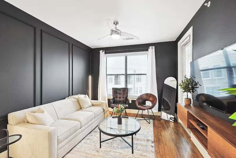Lux 1B1B with Pool Near Legacy West