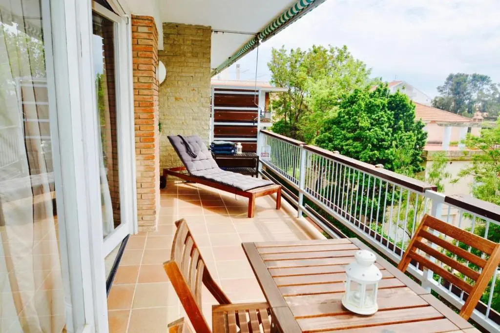 VINYET TRANQUILITY steps from the beach and pool
