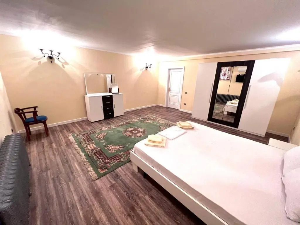 Star Apartment