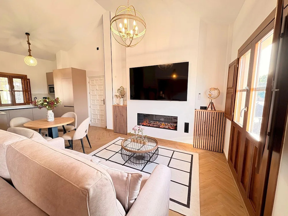 Lovely Loft With Views in Granada Mirador de Aixa