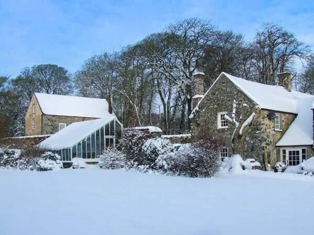 Henblas Coach House