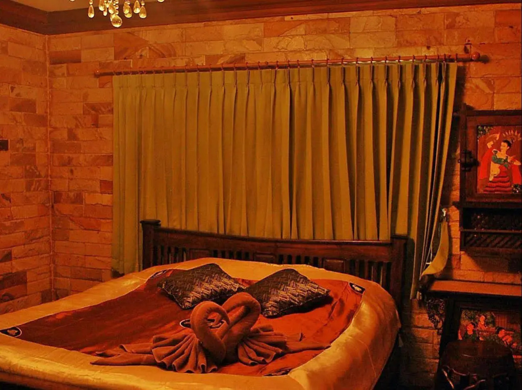 Baan Fern Talay