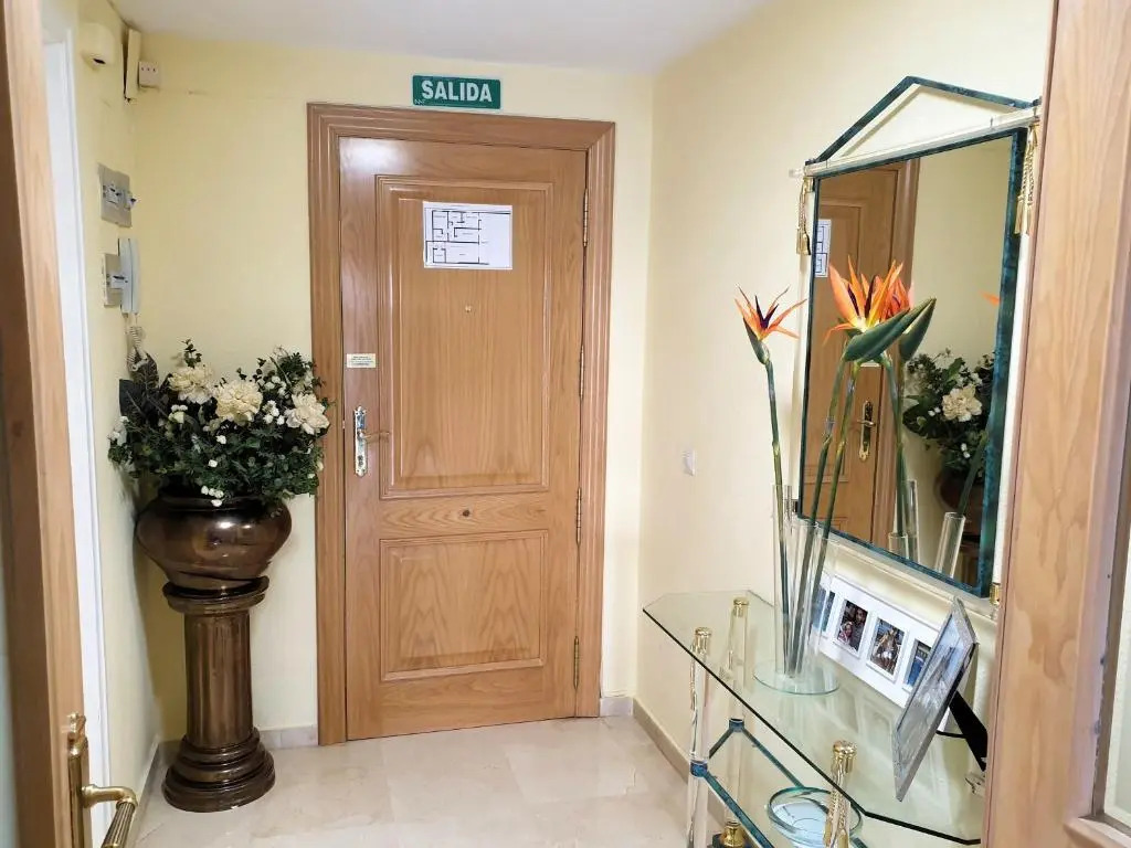Spacious 3 Bedroom 2nd Line Beach Apartment Marbella Center