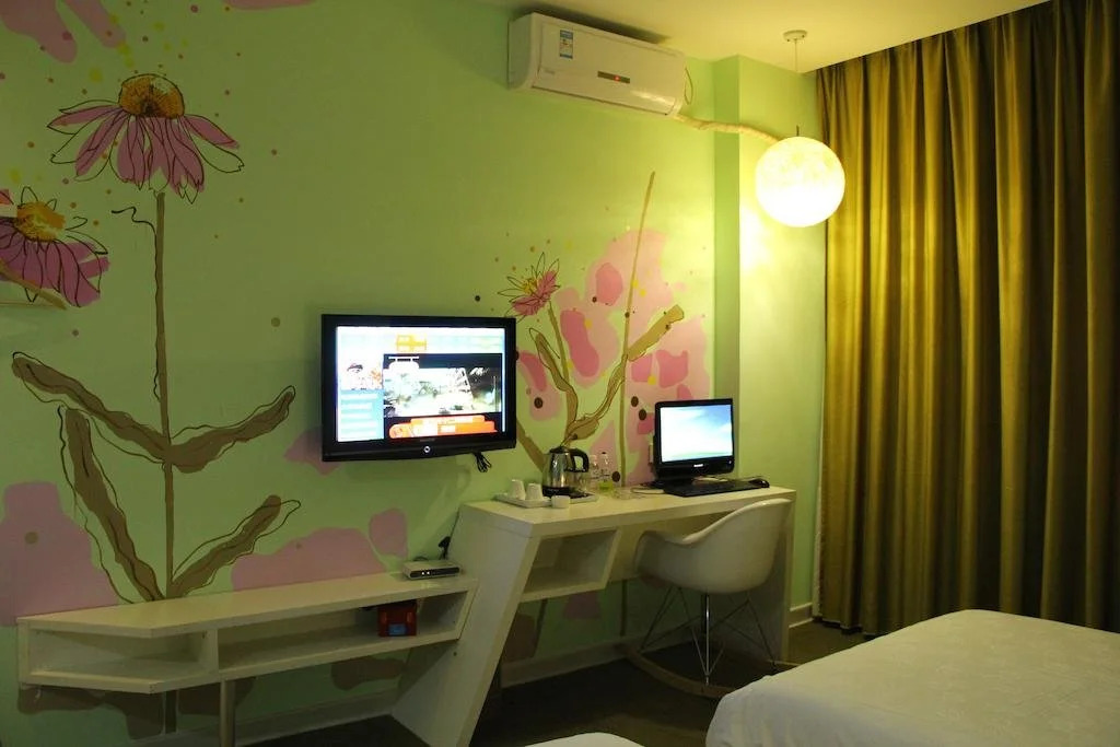 Xiamen For You Theme Hotel