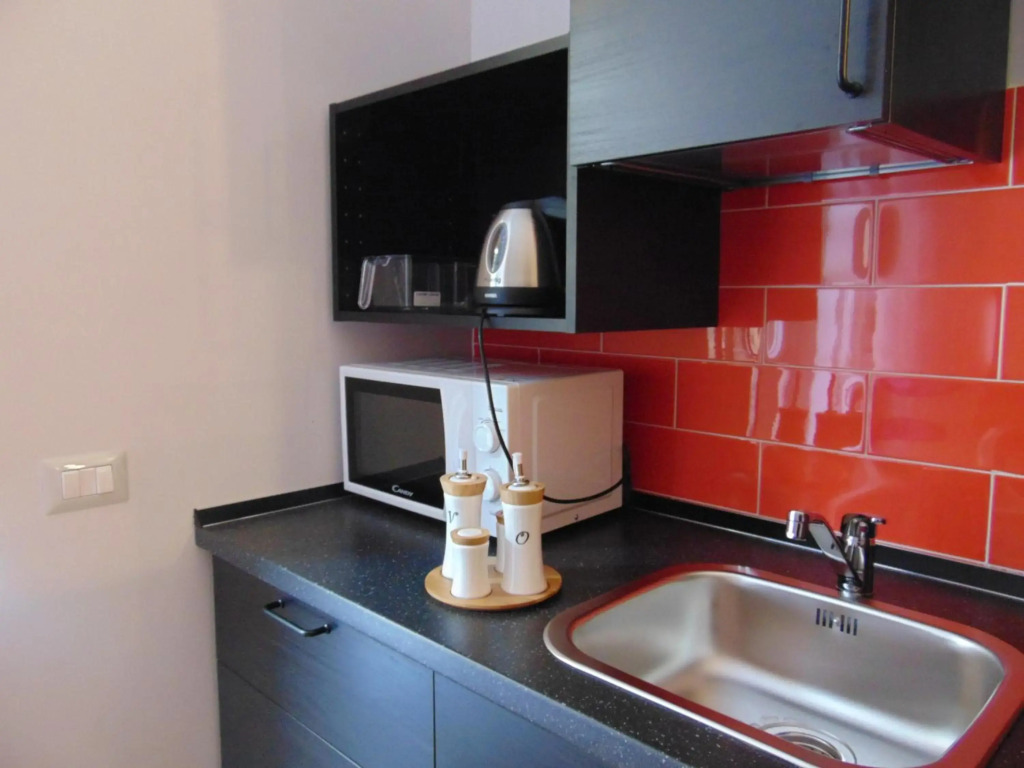 Design Studio Flat with Terrace Next Toledo Metro Stop