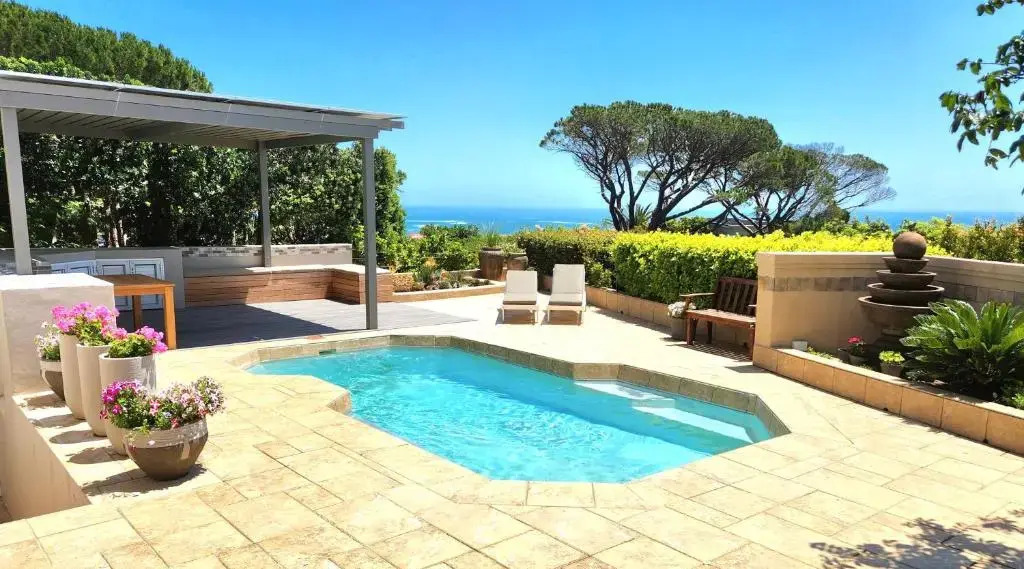 Far Horizons Camps Bay