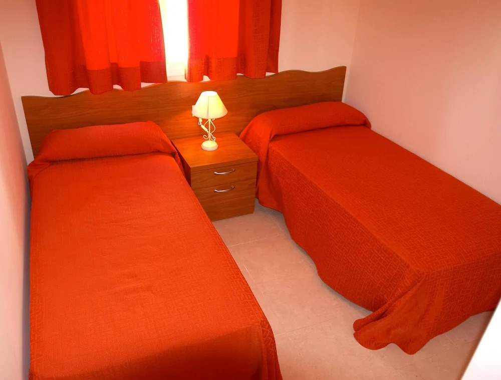 Apartamentos Marblau Las Alondras-Julio y Agosto SOLO FAMILIAS