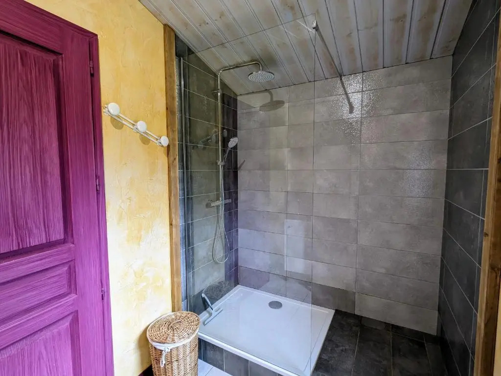 Chalet en bois avec jardin, proche ski et randonnée, équipé pour 8 pers. à Vagney, Vosges - FR-1-589-283