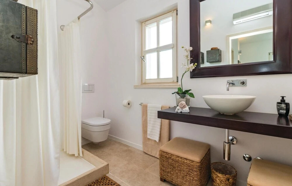 Three-Bedroom Holiday Home In Stifanici