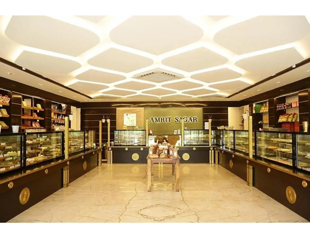 Capital O 16115 Hotel Solitaire