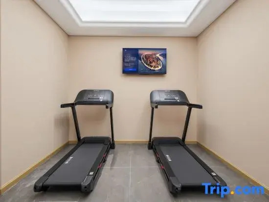 Vienna Hotel (Xi'an North Railway Station Honghui Hospital North Area Metro Station Branch)