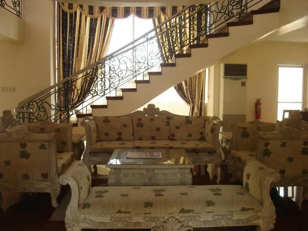Prince Hotel