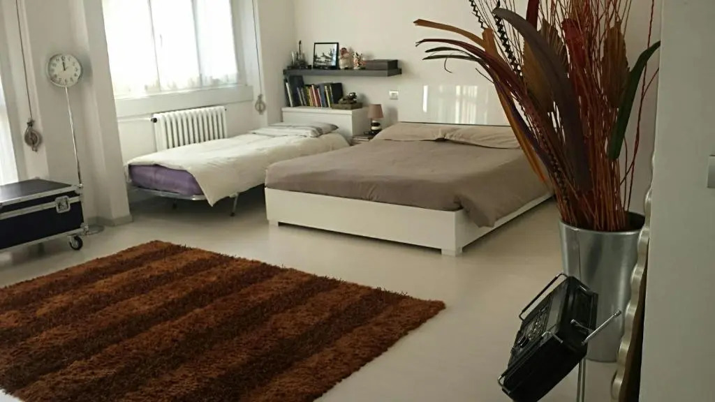 Expo Suite In Town