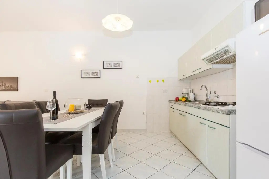 Apartments Cekada