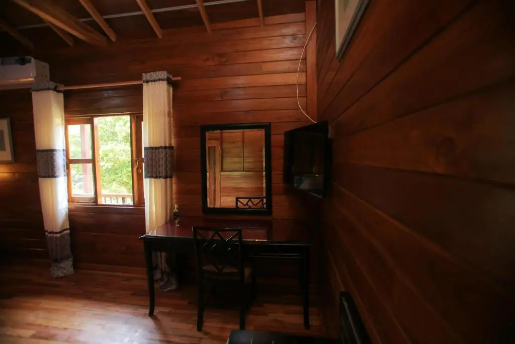 Jungle Hut Resort Sigiriya