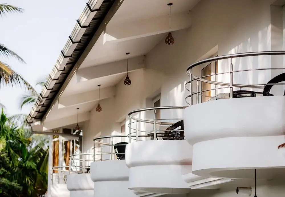 Lamour Beach Resort