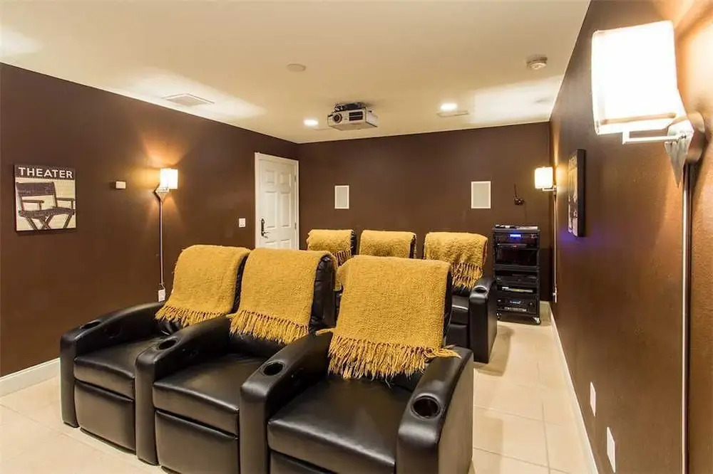 Camelot - Seven Bedroom Home