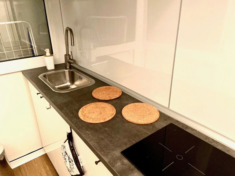 Best Stay - Central Station Suite Apartments
