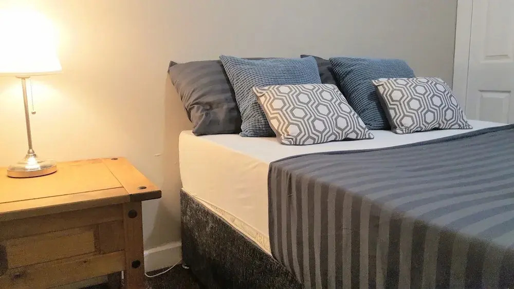 Dragon - Queen Vic House 2 Bedroom Home
