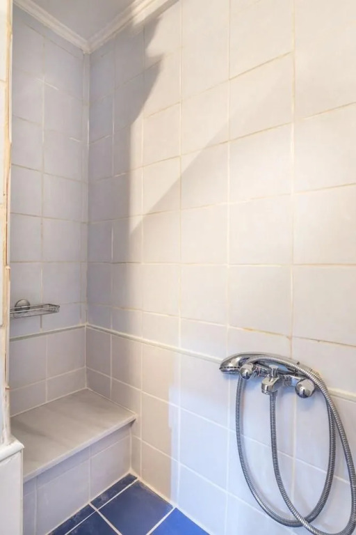 Classy apartment with 2 bedrooms in Petralona