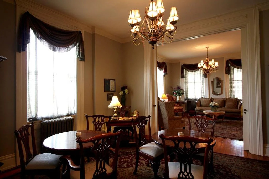 The Londonderry Inn