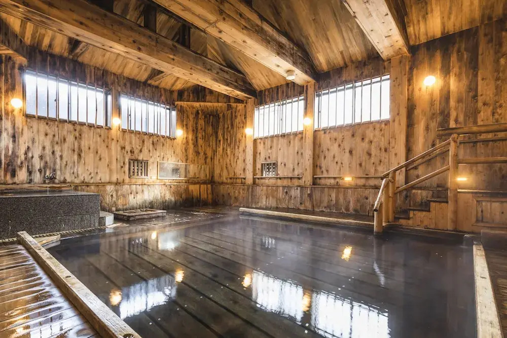 Tsuta Onsen Ryokan