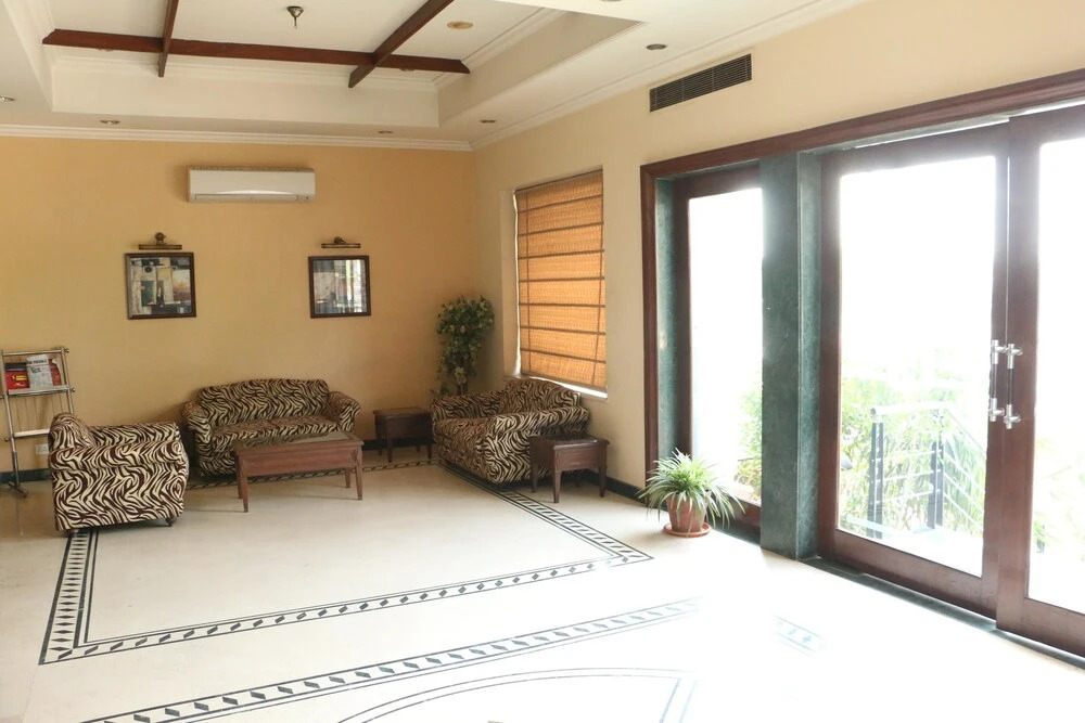 OYO 1898 Hotel Aditya