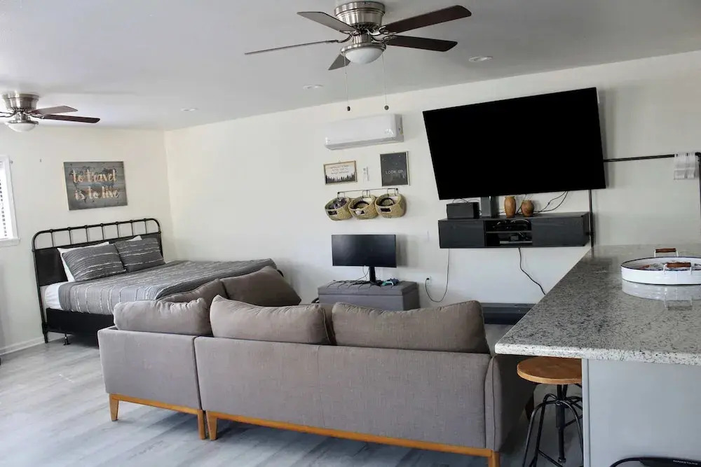 Shore Nuff, a Relaxing 4-bedroom Vacation Home on Canyon Lake