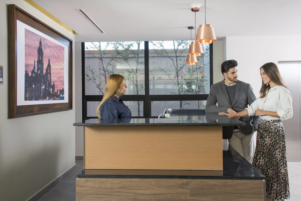 Staybridge Suites - Guadalajara Novena by IHG