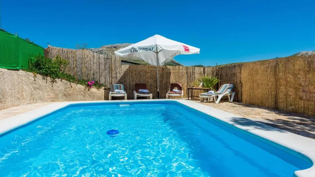 Casa Gonzalez Villanueva de la Concepcion by Ruralidays