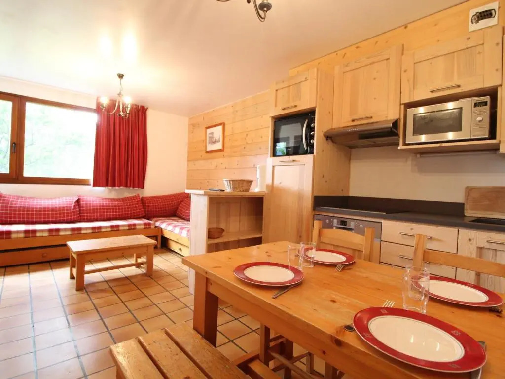 Appartement Lanslevillard, 2 pièces, 5 personnes - FR-1-508-131