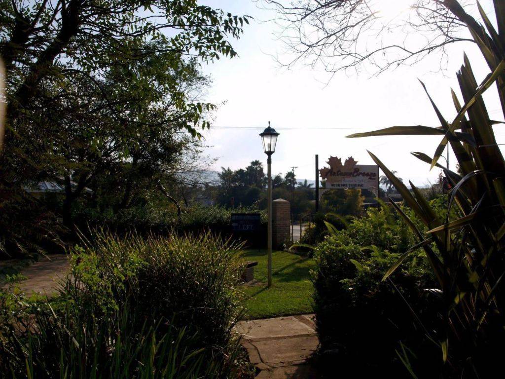 Autumn Breeze Manor Guest House