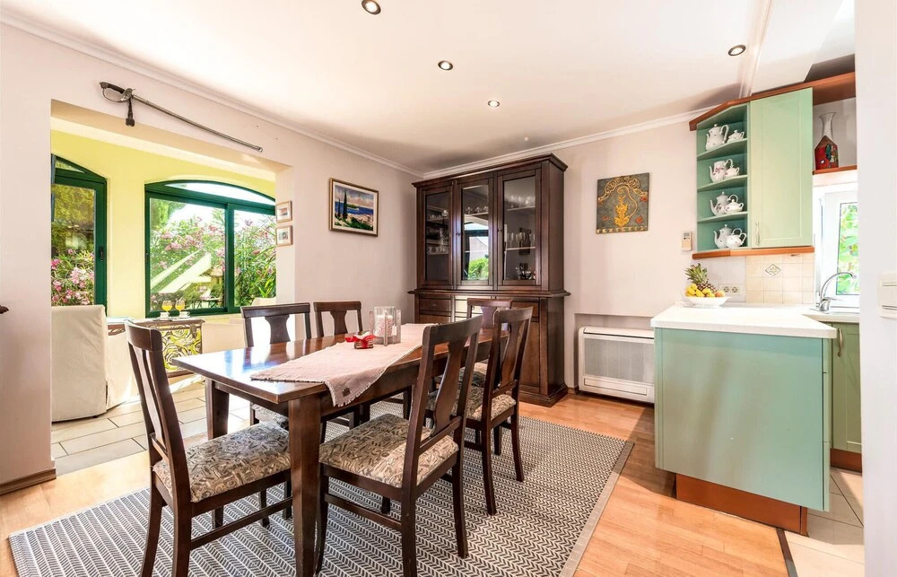 Amazing Home in Mlini-brasina With 4 Bedrooms, Wifi and Outdoor Swimming Pool