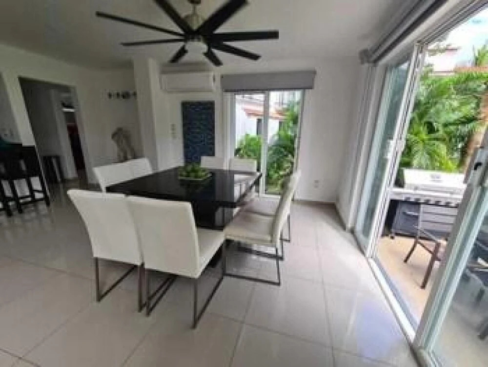 Gorgeous 3BR 3BA Villa in Playacar